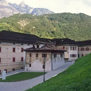 Palazzo Lazzaris - Costantini - Dolomiti Del Cadore , Perarolo di Cadore Italia